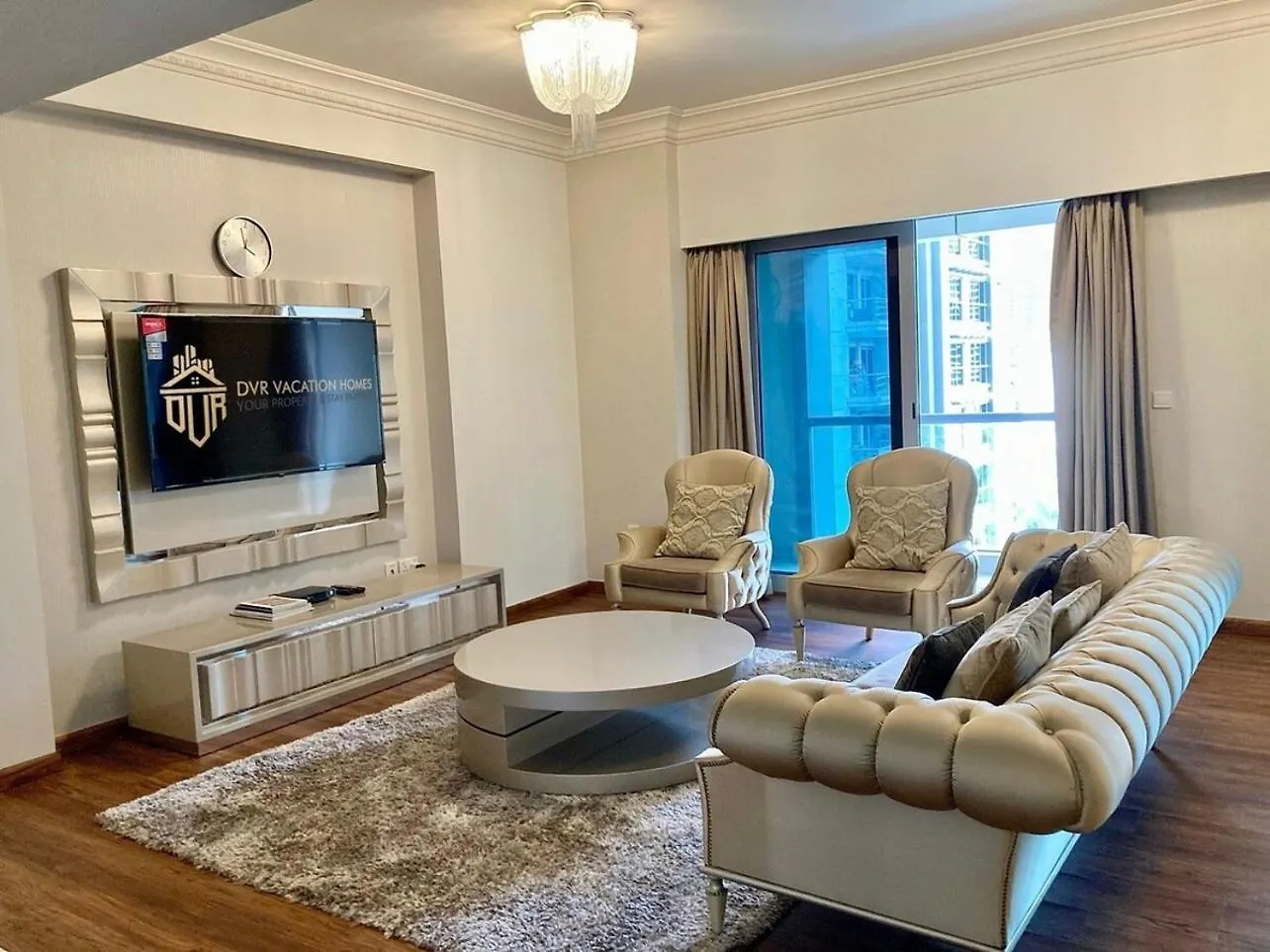 Stylish 1Br With Customized Furniture Apartment Dubai